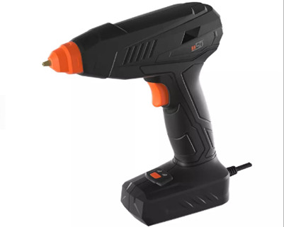 Automatically glue sticks feed hot glue gun